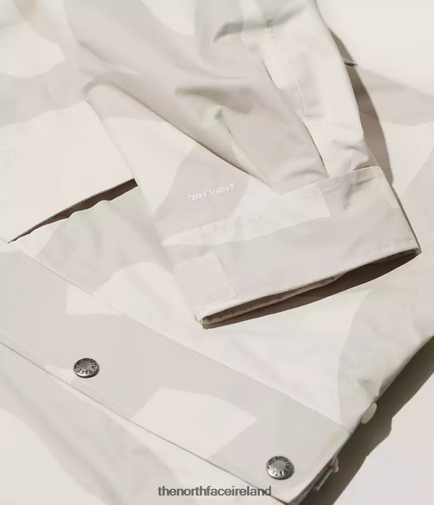 Clothing The North Face Unisex TNF x KAWS Retro 1986 Mountain Jacket Kw Moonlight Ivory 86 Mtn Print 4VP2RZ52