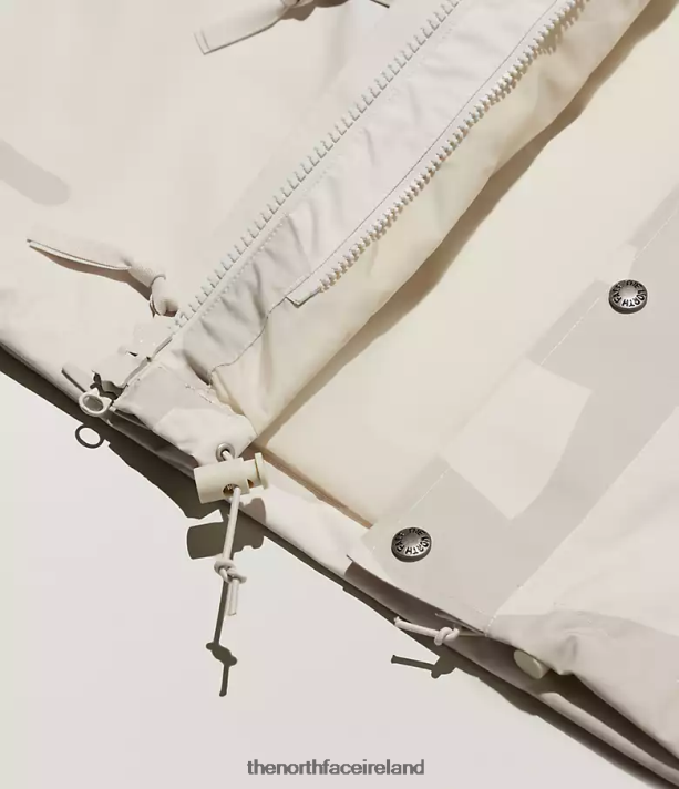 Clothing The North Face Unisex TNF x KAWS Retro 1986 Mountain Jacket Kw Moonlight Ivory 86 Mtn Print 4VP2RZ52