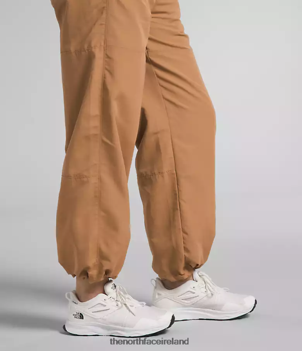 Clothing The North Face Women TNF Nylon Easy Pants Almond Butter 4VP2RZ1098